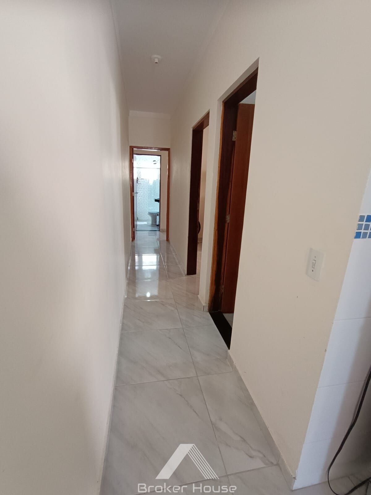 Casa à venda com 2 quartos, 85m² - Foto 7