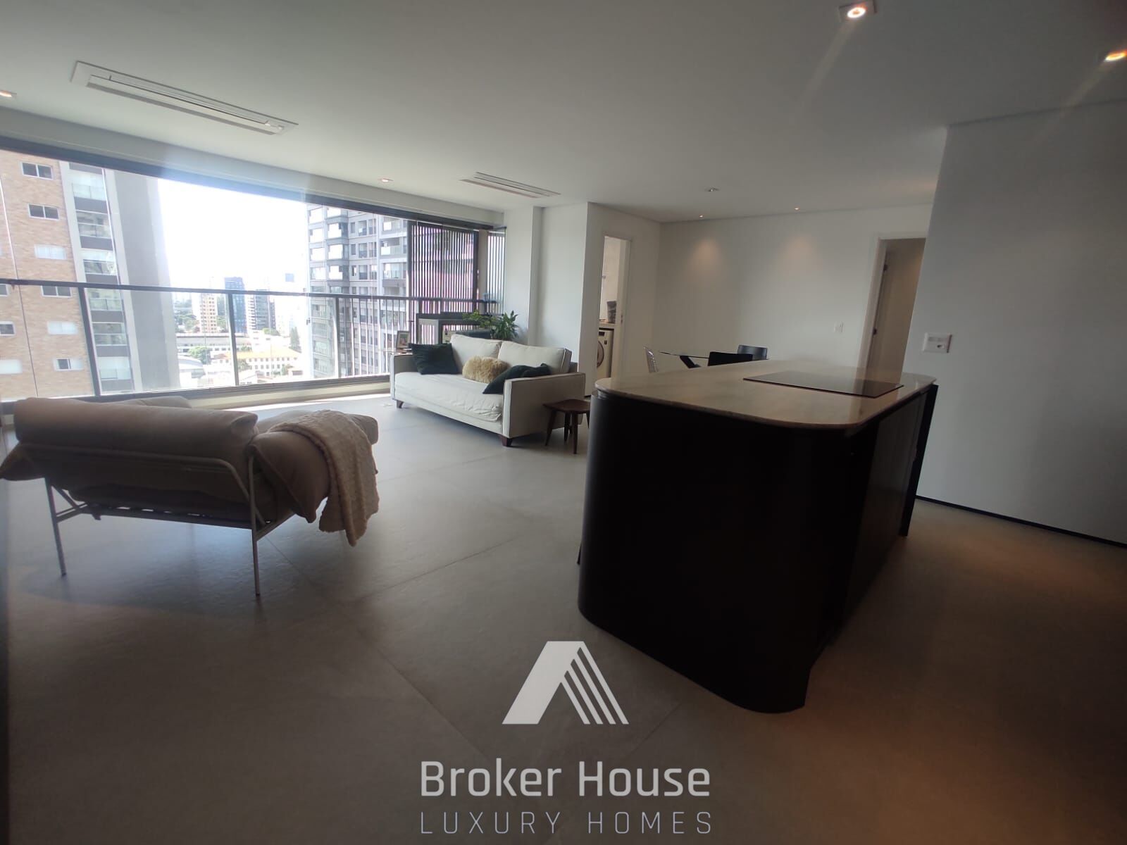 Apartamento à venda com 2 quartos, 95m² - Foto 11