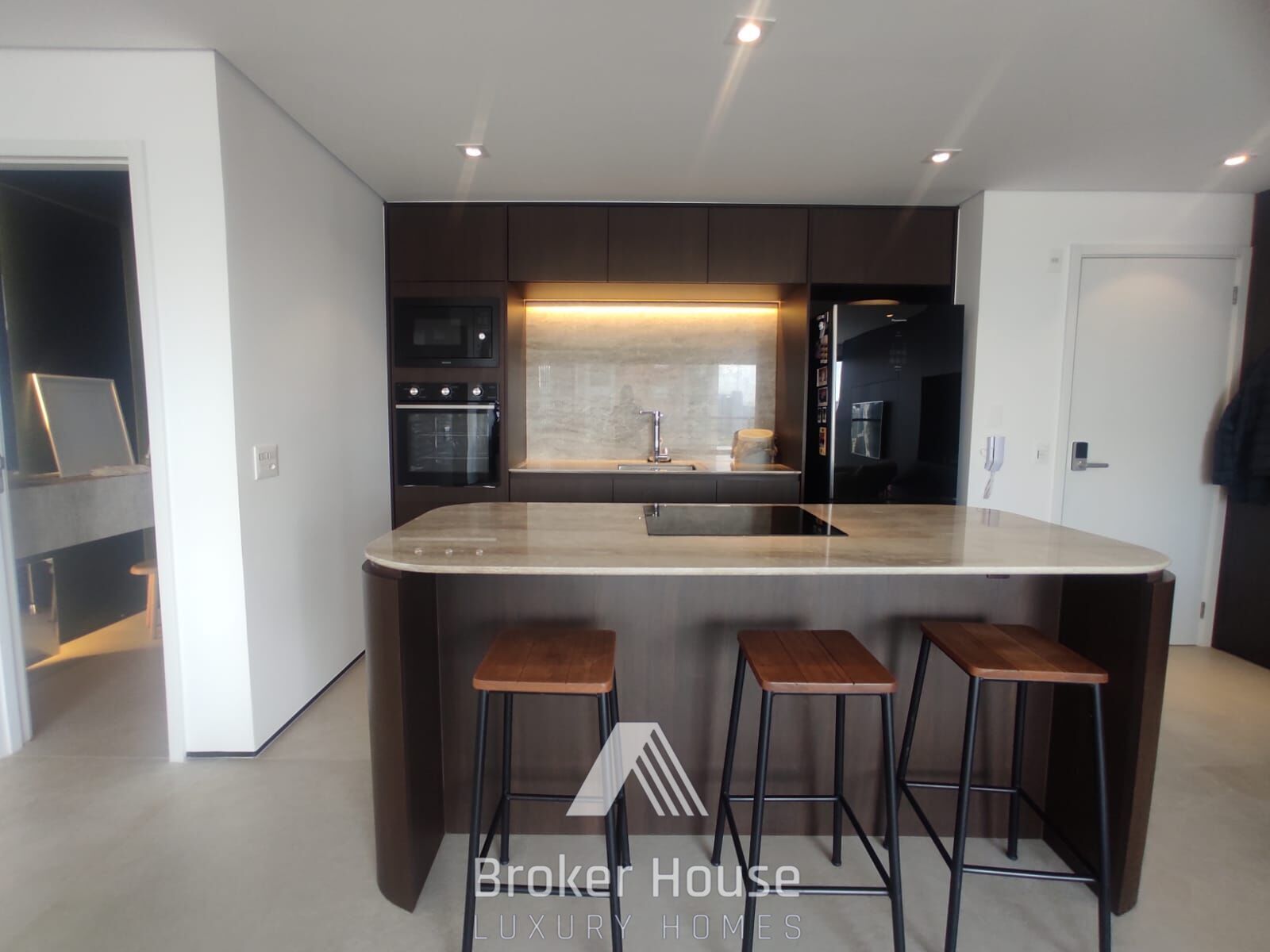 Apartamento à venda com 2 quartos, 95m² - Foto 3