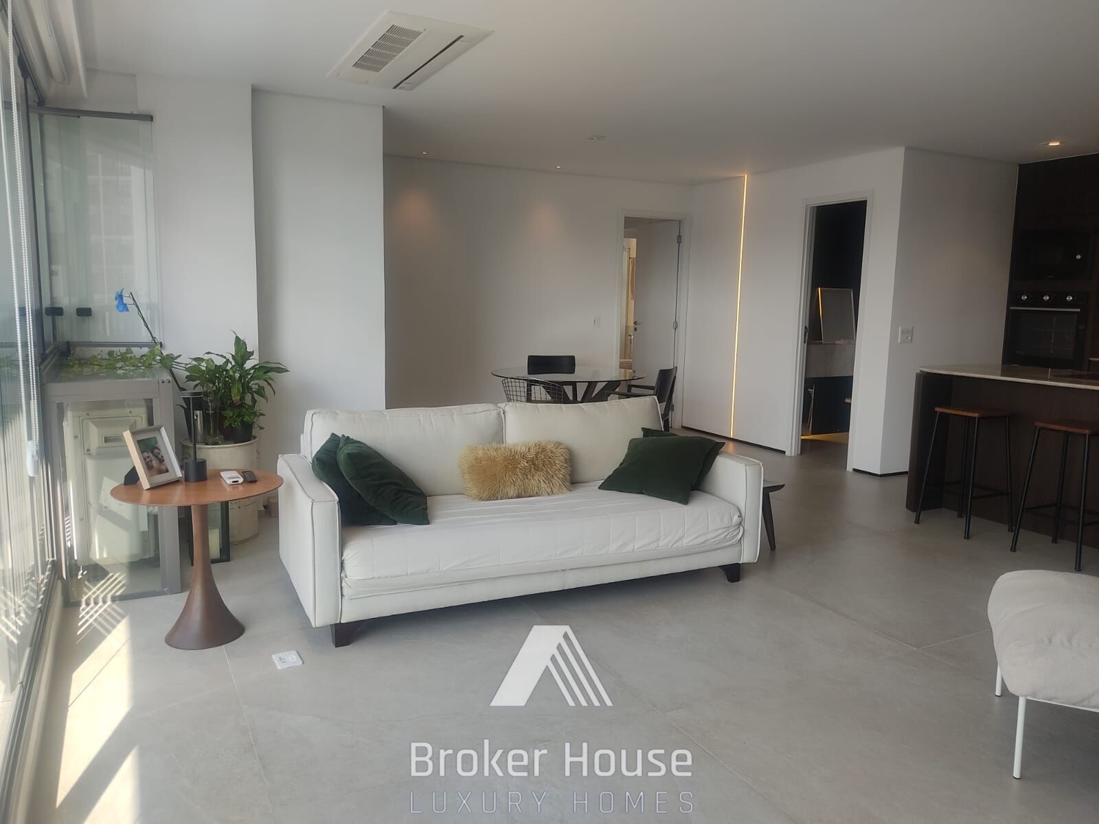 Apartamento à venda com 2 quartos, 95m² - Foto 9