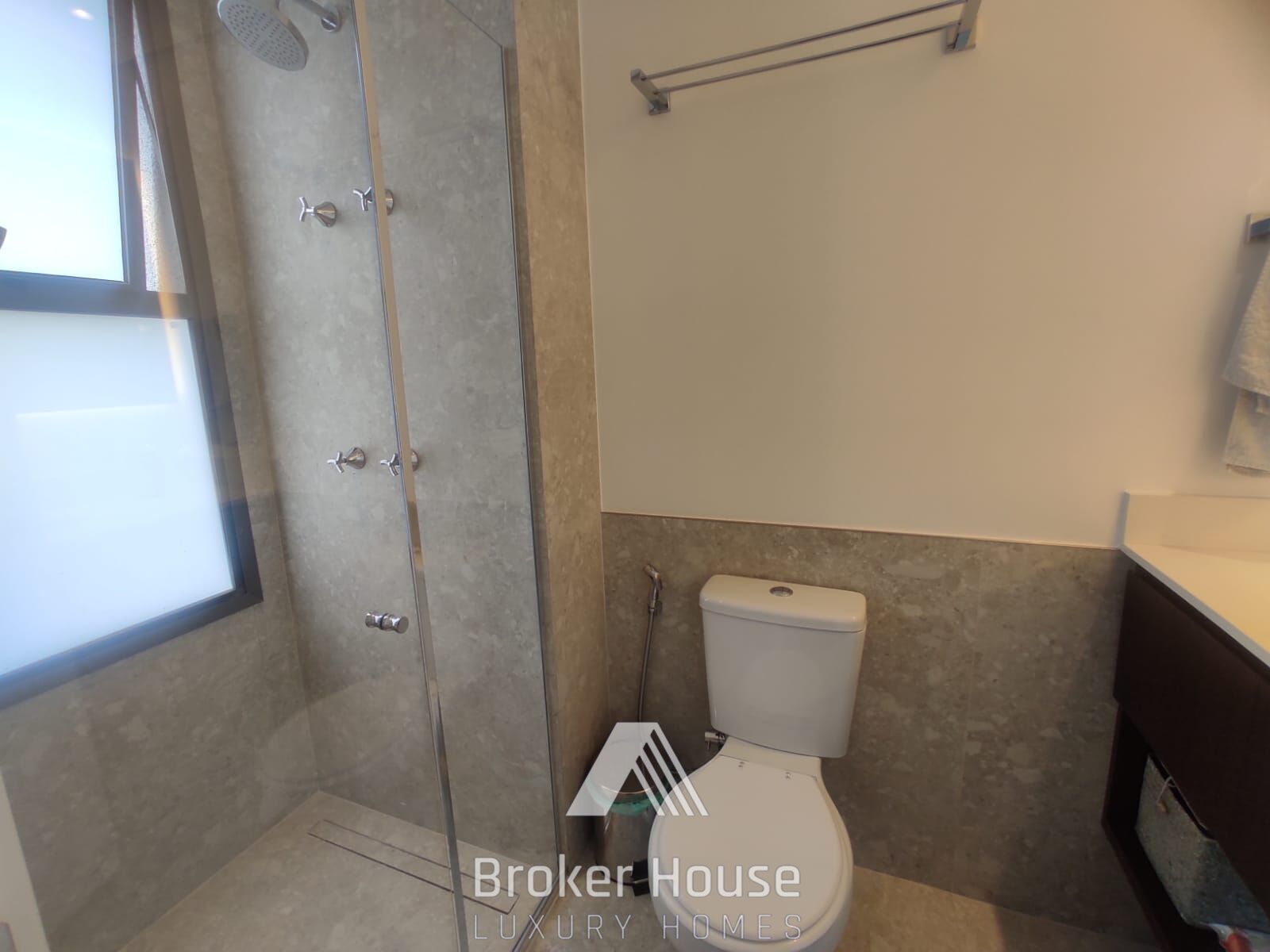 Apartamento à venda com 2 quartos, 95m² - Foto 27