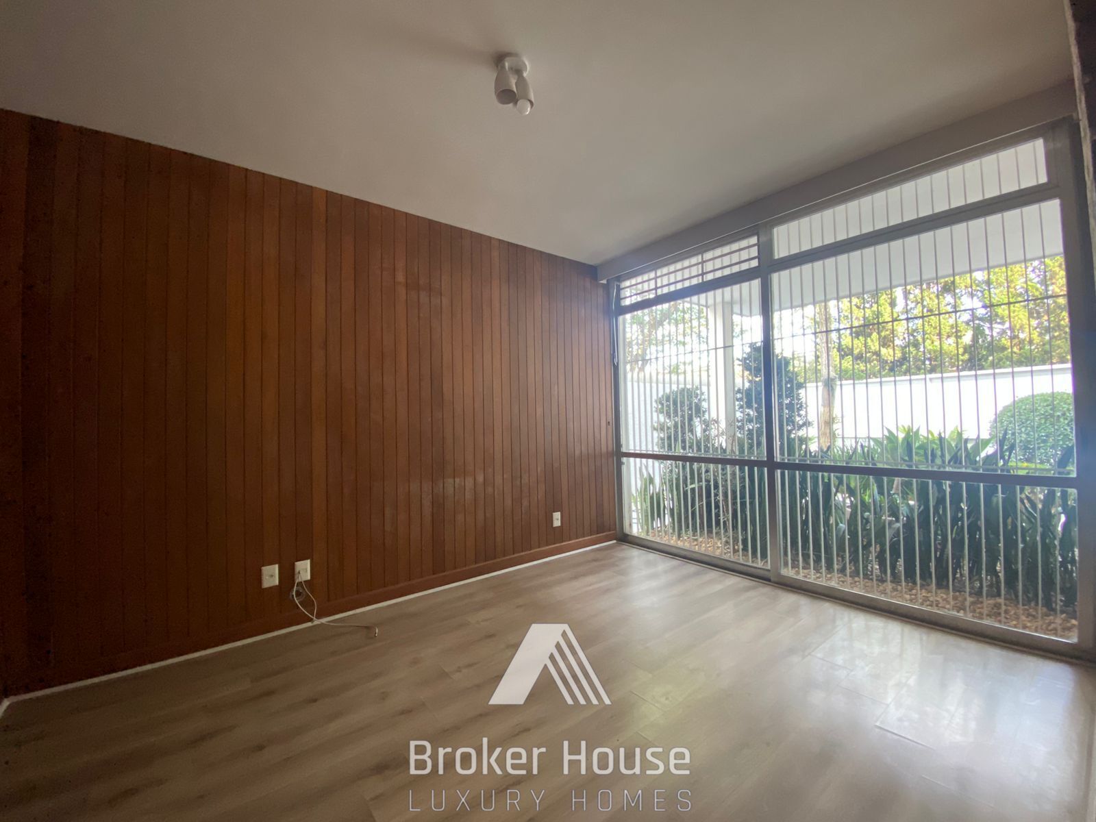 Casa para alugar com 4 quartos, 355m² - Foto 6