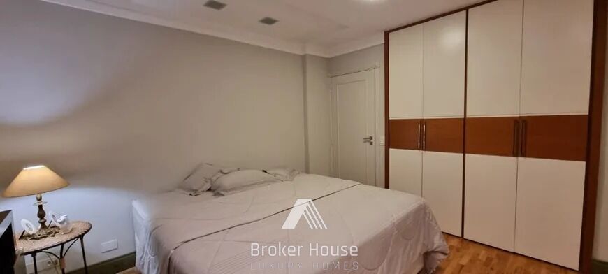 Apartamento à venda com 4 quartos, 225m² - Foto 19