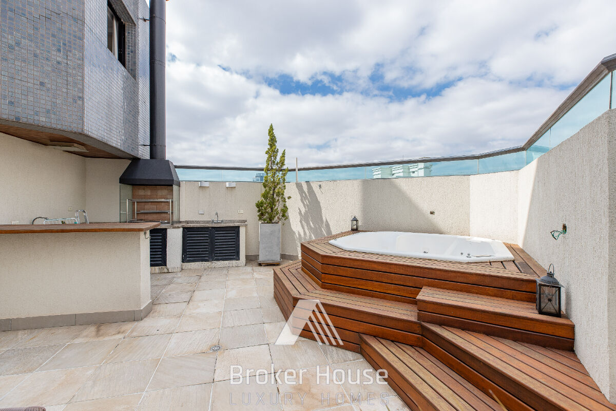 Cobertura à venda com 5 quartos, 202m² - Foto 1