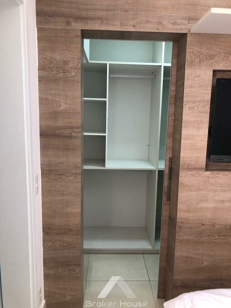 Apartamento à venda com 1 quarto, 72m² - Foto 13