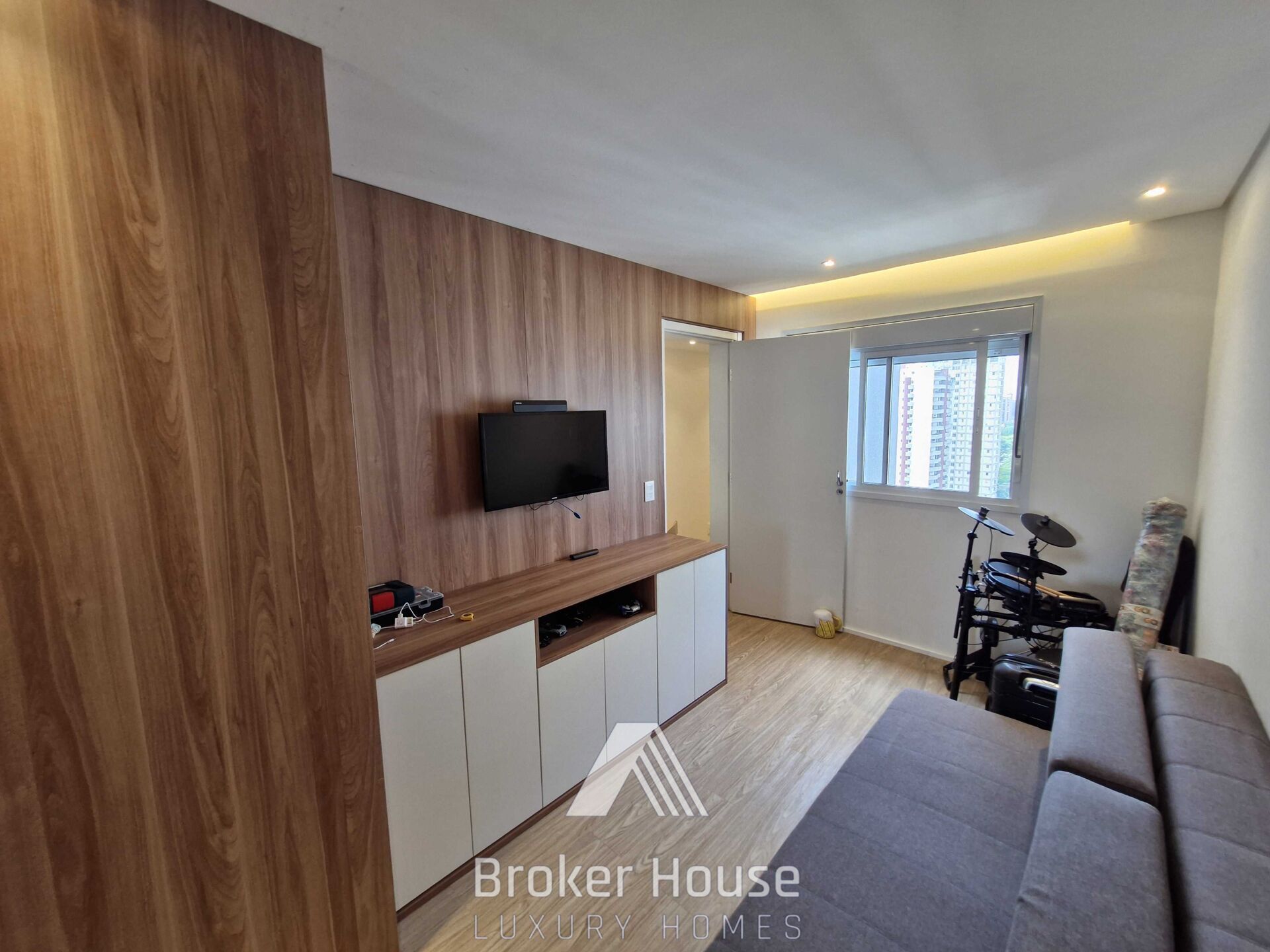 Apartamento à venda com 2 quartos, 106m² - Foto 12