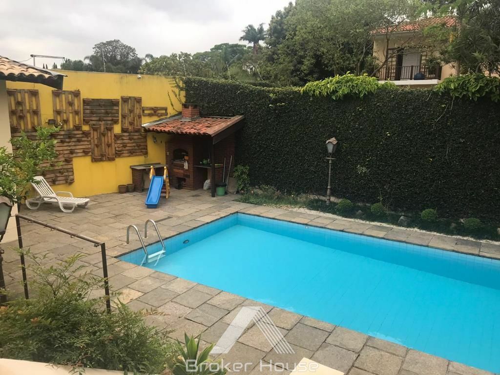 Casa à venda com 5 quartos, 571m² - Foto 2