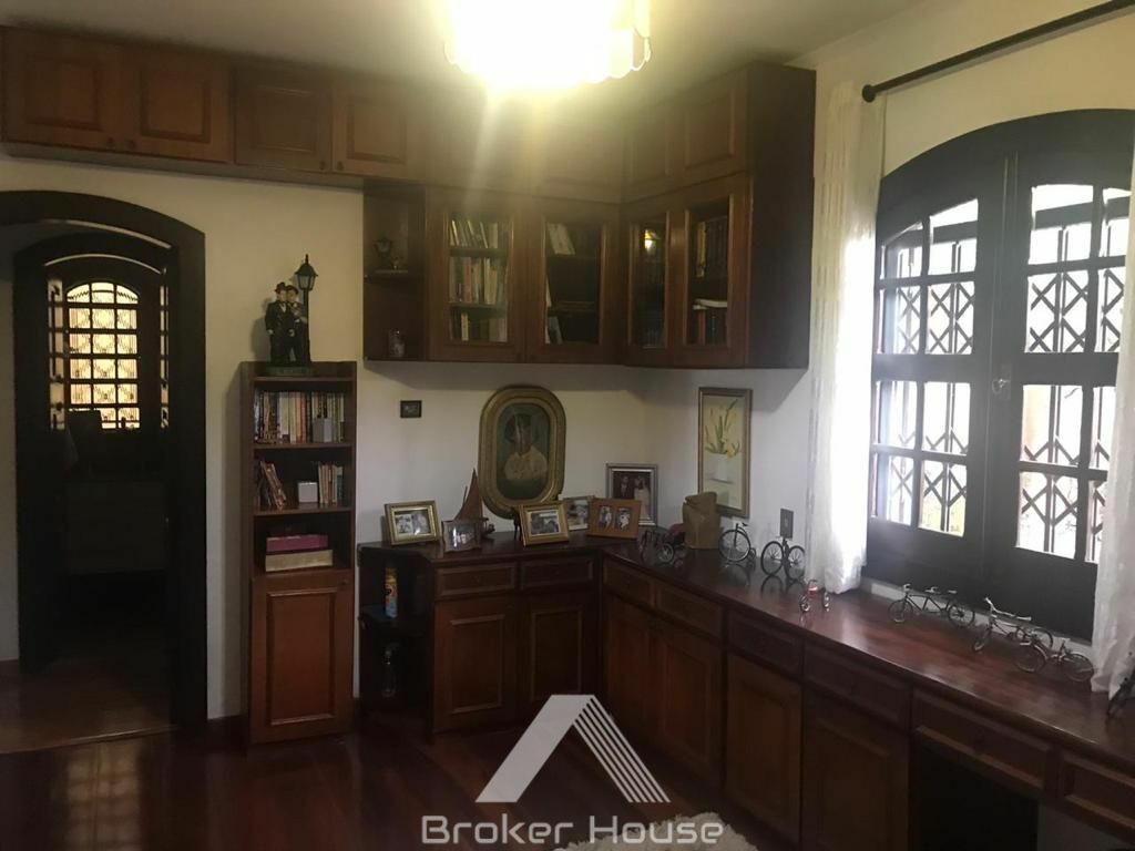 Casa à venda com 5 quartos, 571m² - Foto 11