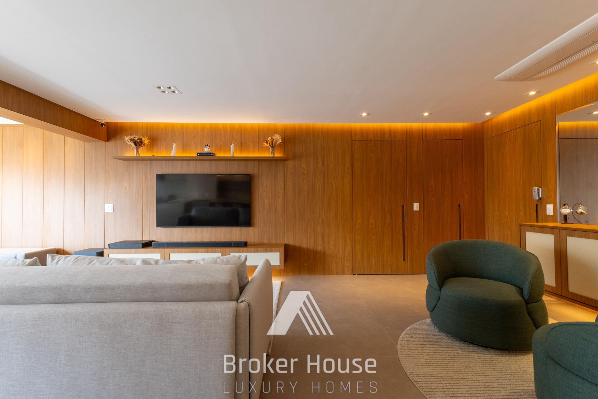 Apartamento à venda com 3 quartos, 153m² - Foto 7