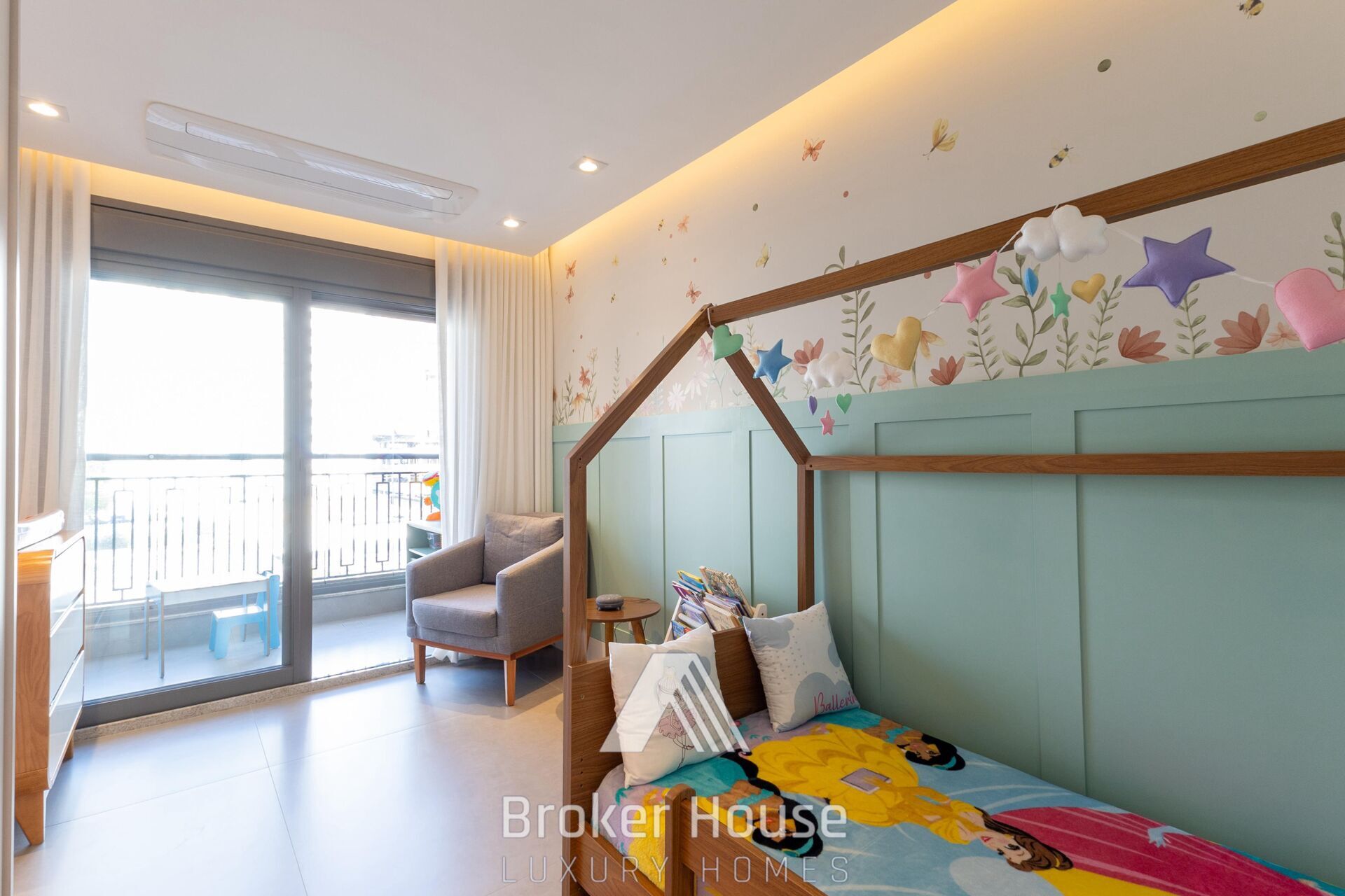 Apartamento à venda com 3 quartos, 153m² - Foto 23