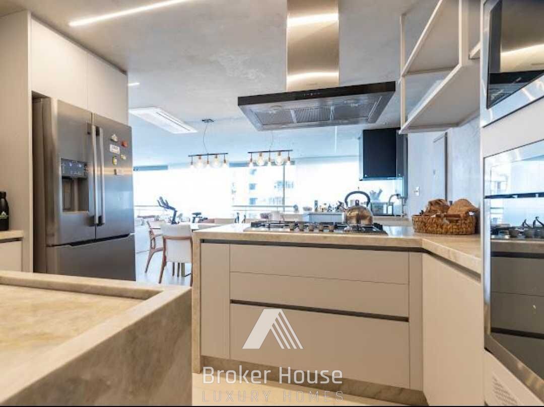 Apartamento à venda com 3 quartos, 167m² - Foto 10