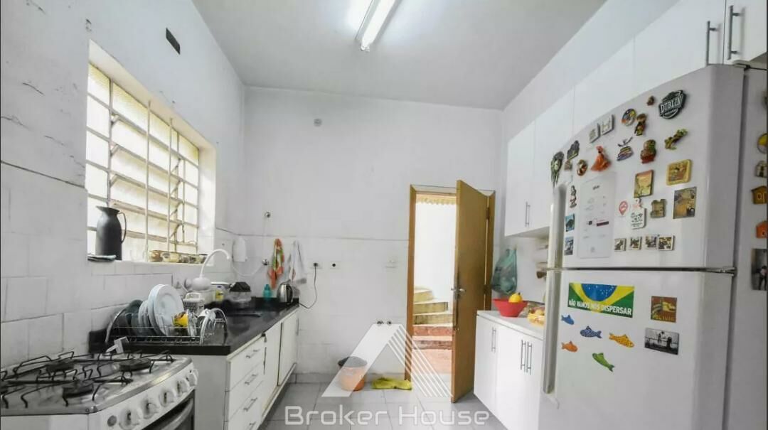 Casa à venda com 3 quartos, 200m² - Foto 16