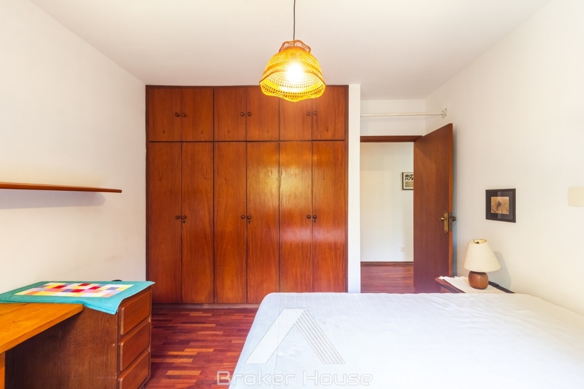 Casa à venda com 3 quartos, 392m² - Foto 18