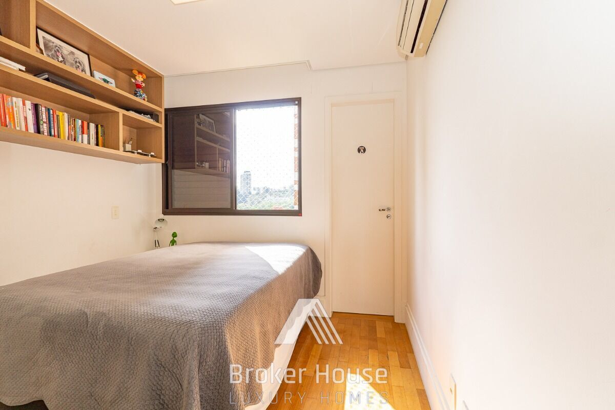 Apartamento à venda com 3 quartos, 168m² - Foto 17