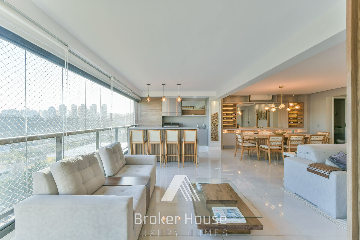 Apartamento, 3 quartos, 209 m² - Foto 1