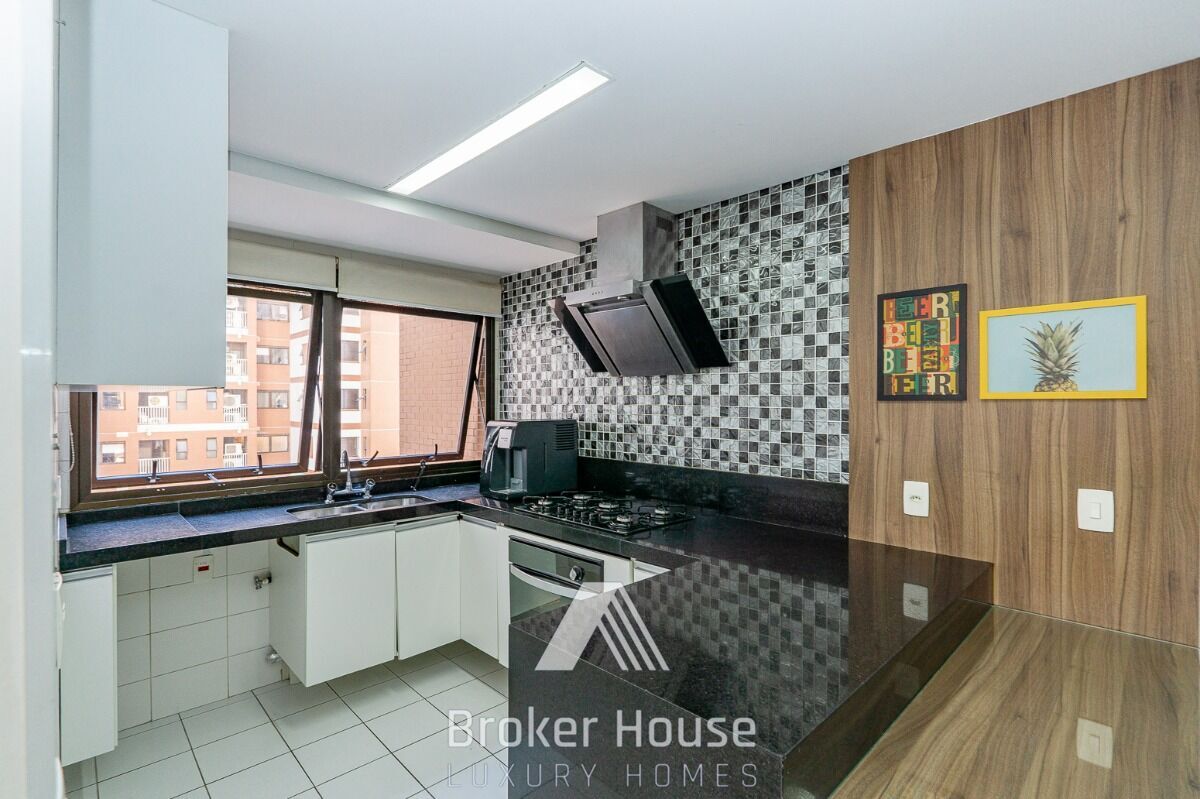 Apartamento à venda com 3 quartos, 168m² - Foto 28