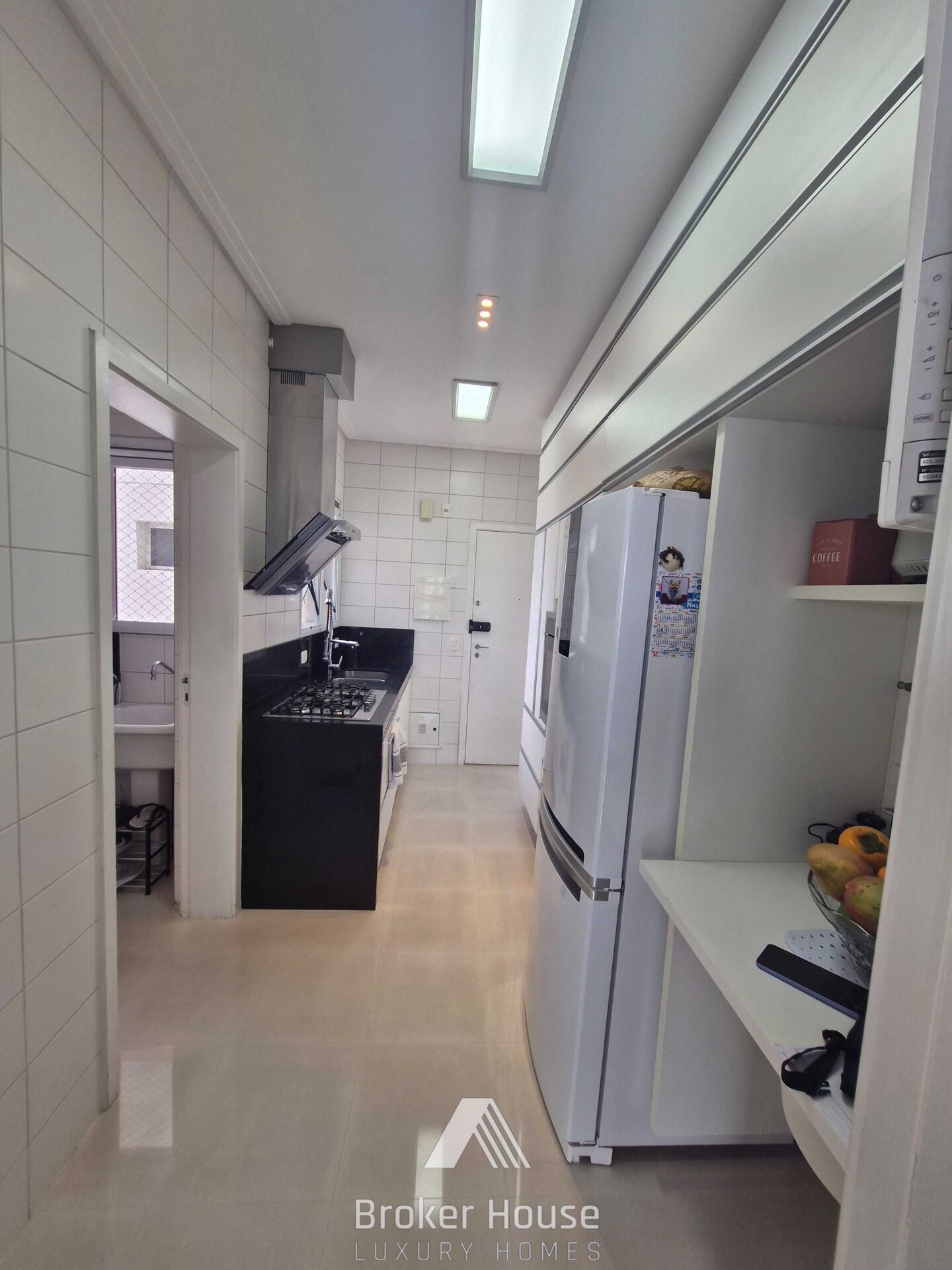 Apartamento para alugar com 2 quartos, 98m² - Foto 29