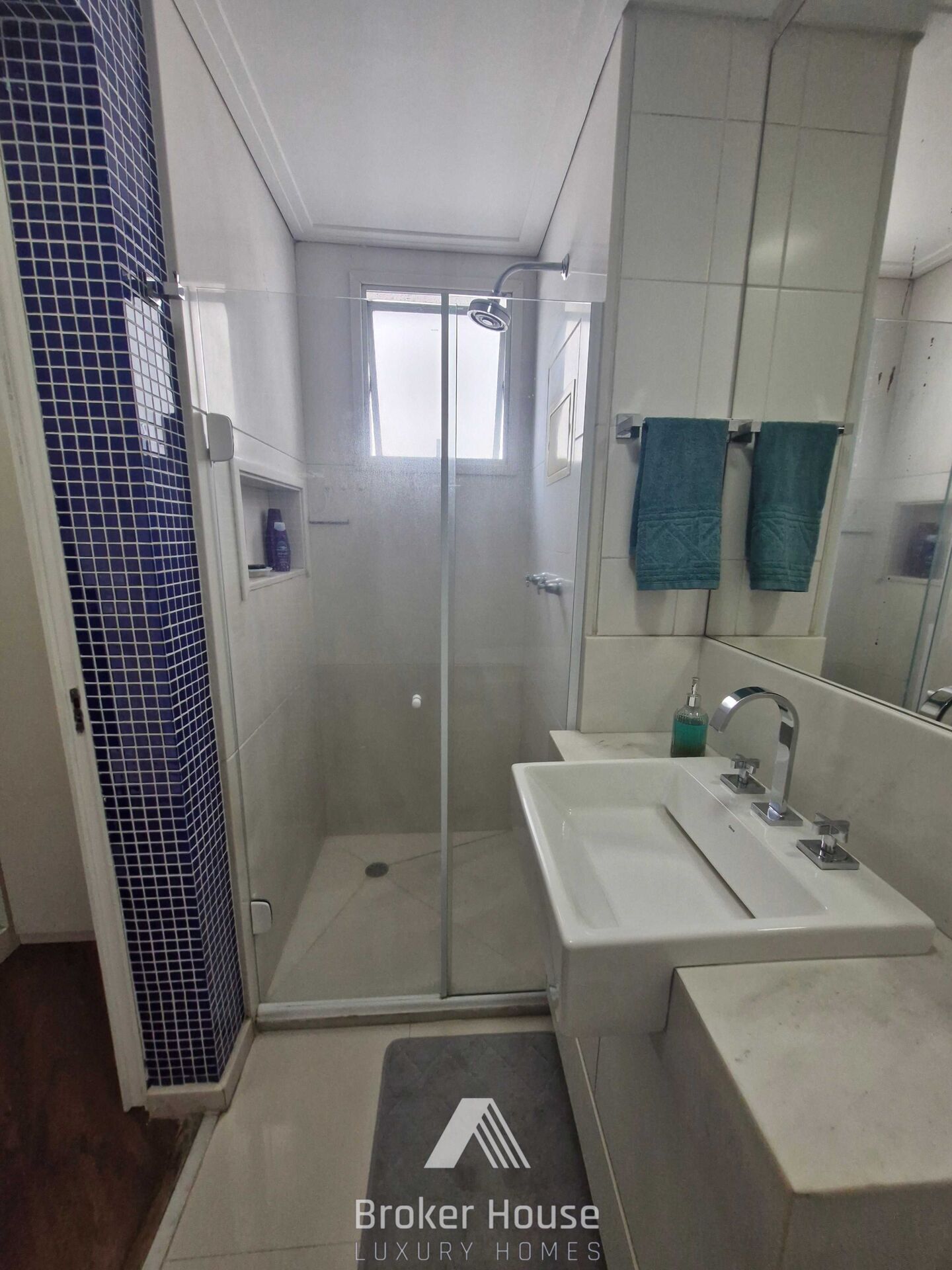 Apartamento para alugar com 2 quartos, 98m² - Foto 28