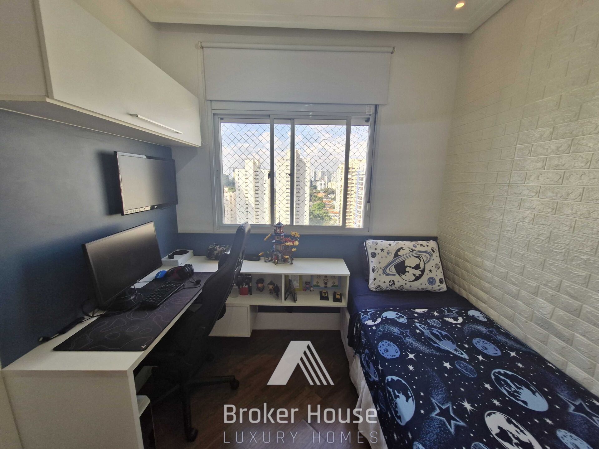 Apartamento para alugar com 2 quartos, 98m² - Foto 15