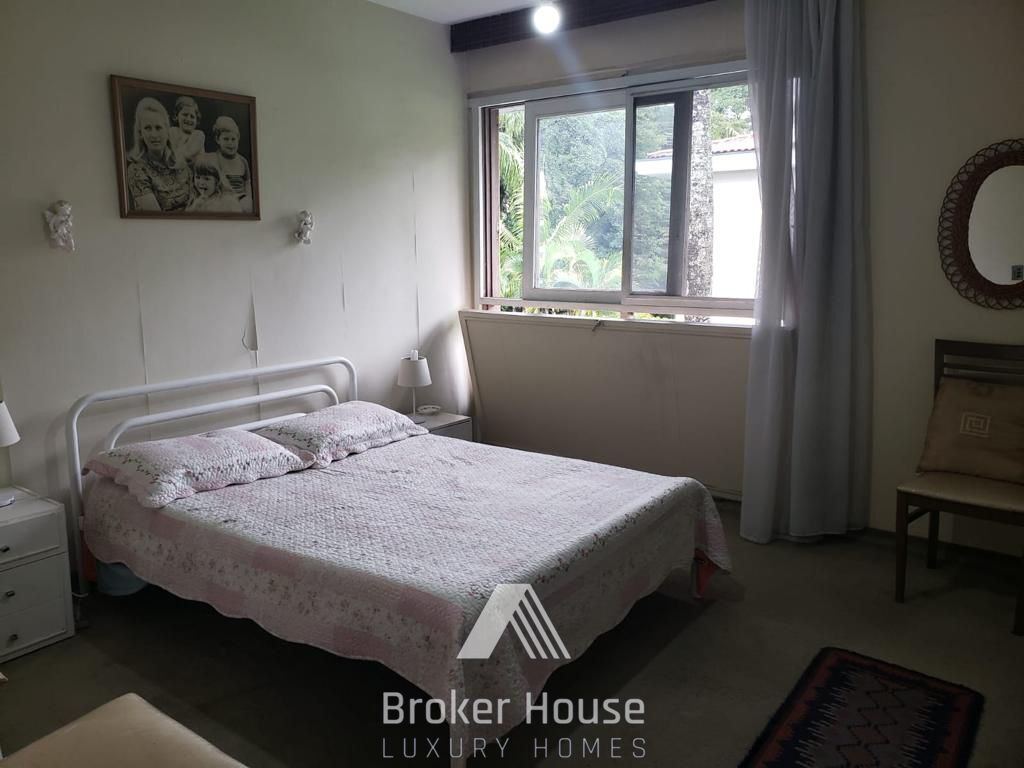 Casa à venda com 5 quartos, 351m² - Foto 28