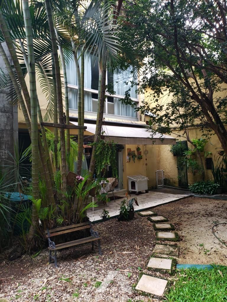 Casa à venda com 5 quartos, 351m² - Foto 32