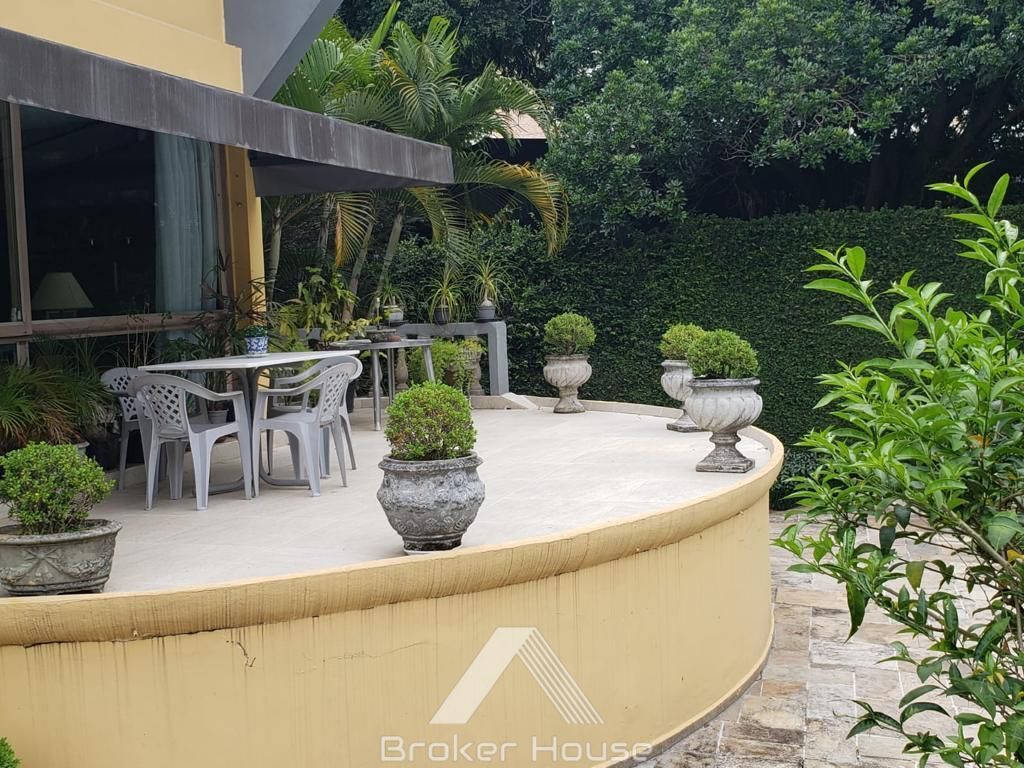 Casa à venda com 5 quartos, 351m² - Foto 3