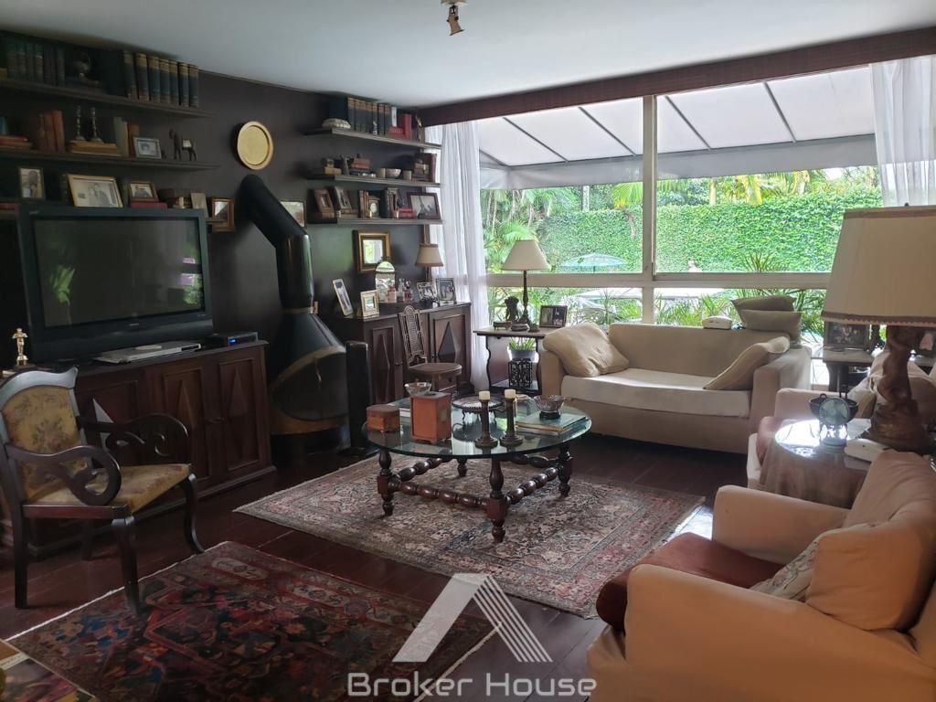 Casa à venda com 5 quartos, 351m² - Foto 13