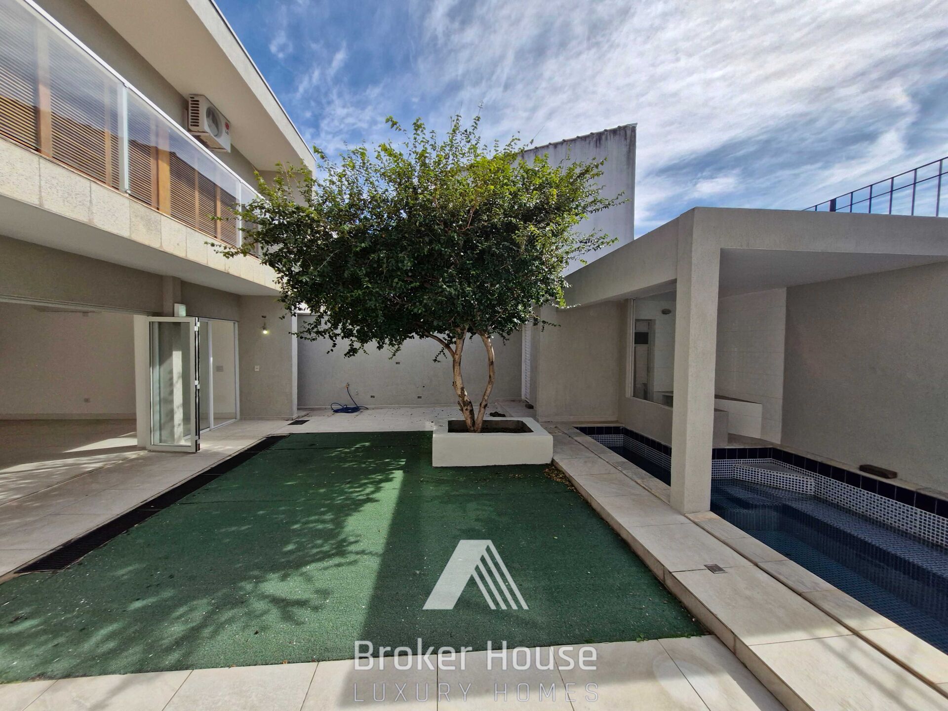 Casa, 3 quartos, 330 m² - Foto 8