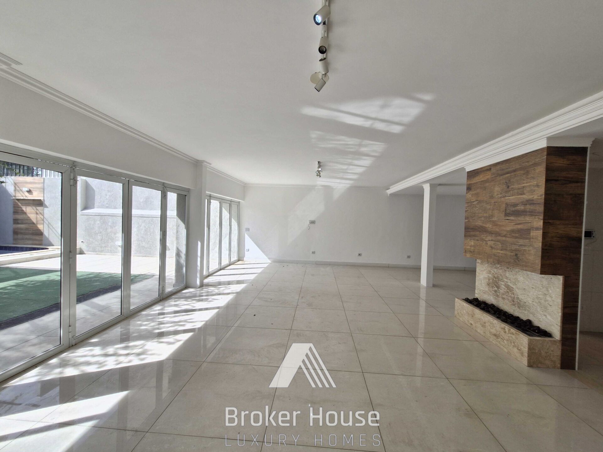 Casa, 3 quartos, 330 m² - Foto 11