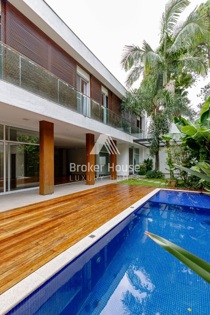 Casa de Condomínio à venda com 4 quartos, 480m² - Foto 1