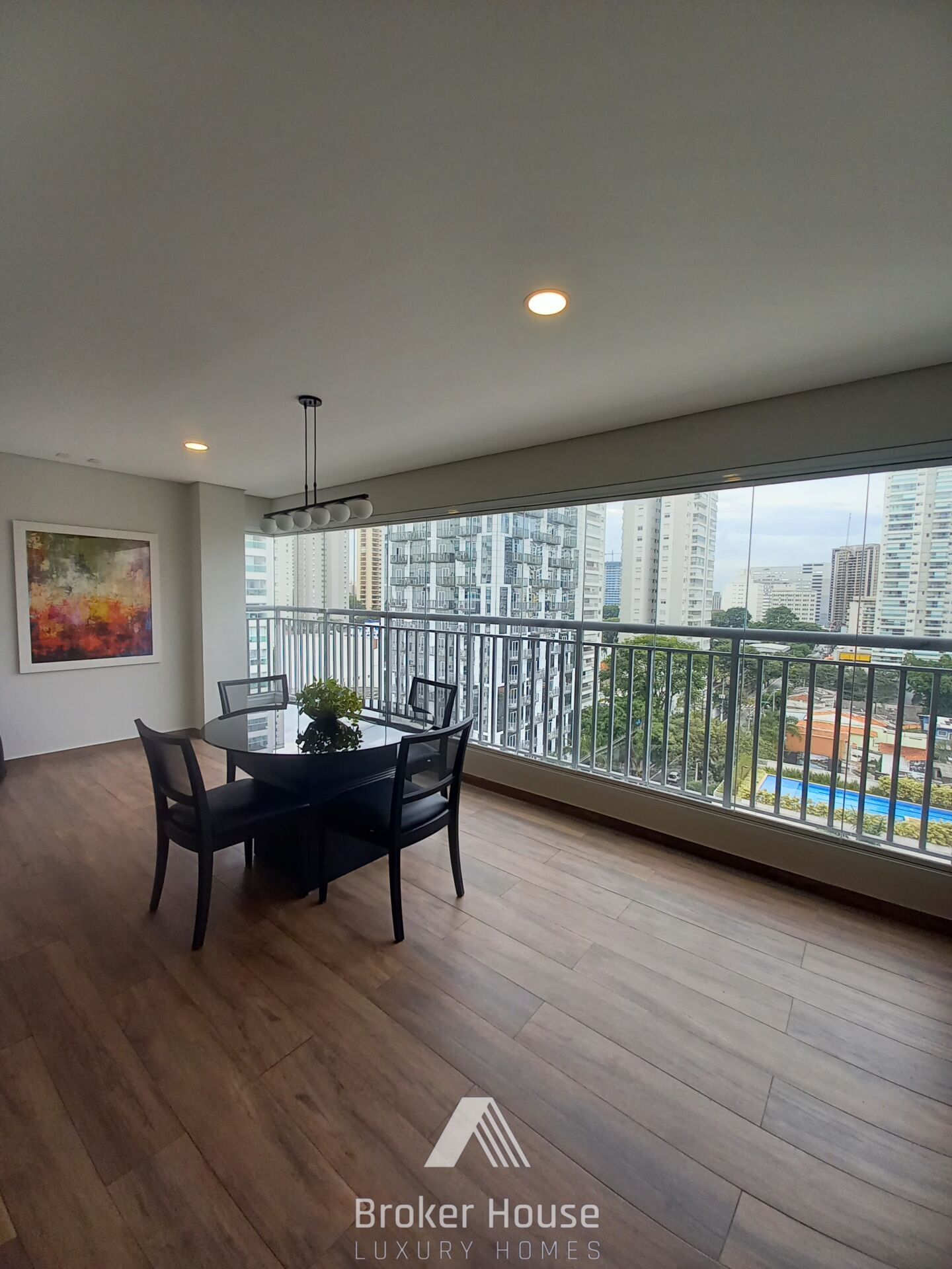 Apartamento para alugar com 3 quartos, 106m² - Foto 5