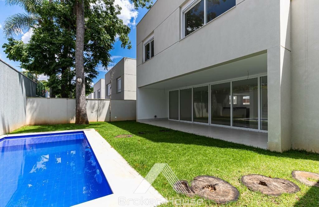 Casa de Condomínio à venda com 4 quartos, 525m² - Foto 2