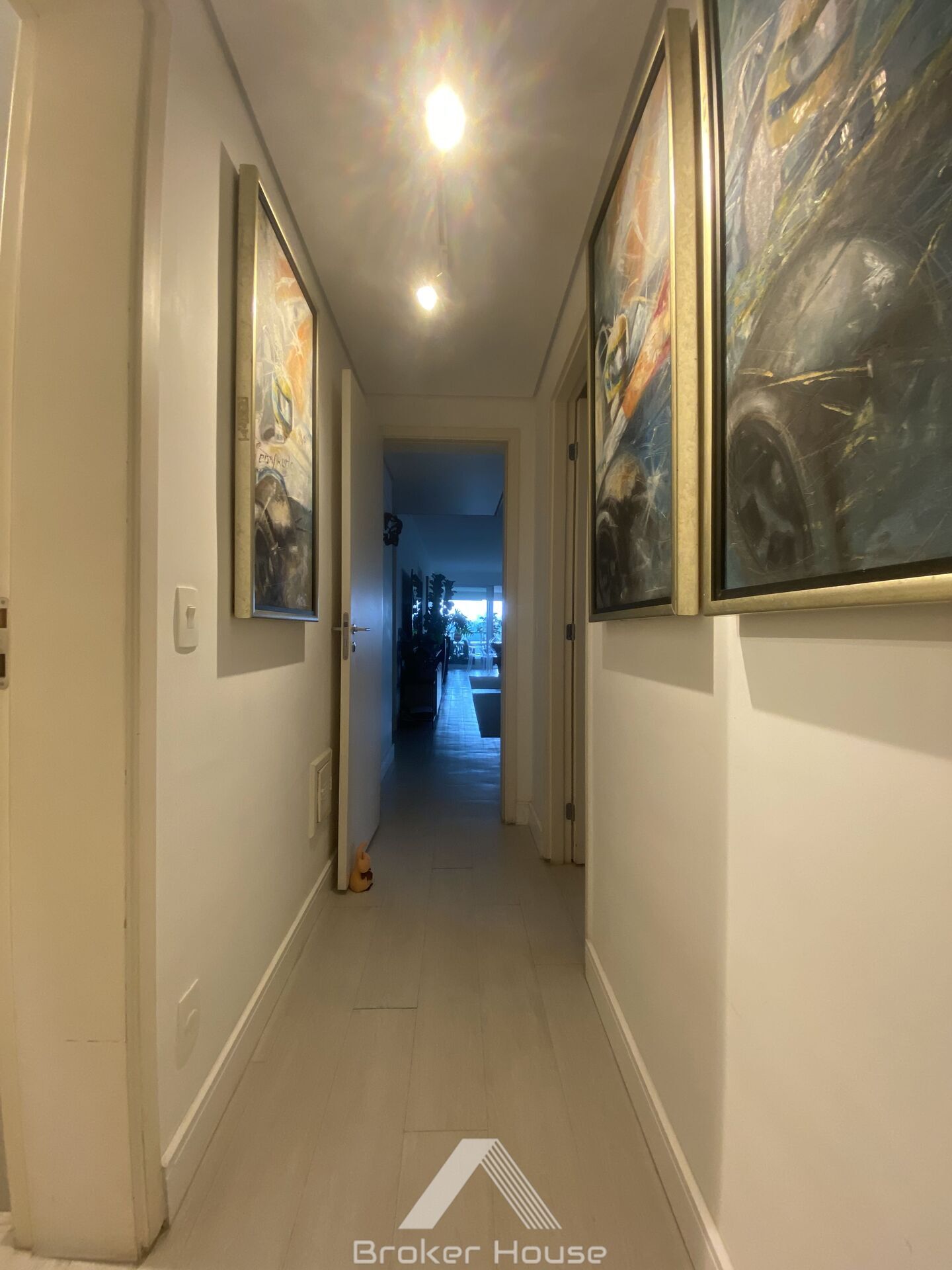 Apartamento para alugar com 3 quartos, 219m² - Foto 19