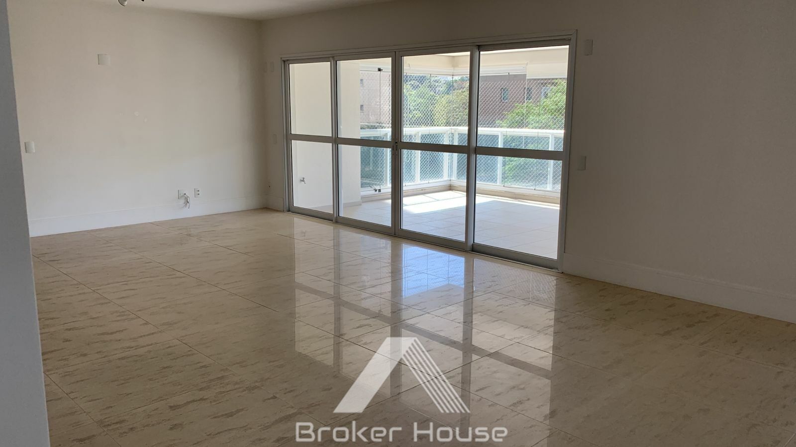 Apartamento para alugar com 5 quartos, 470m² - Foto 4