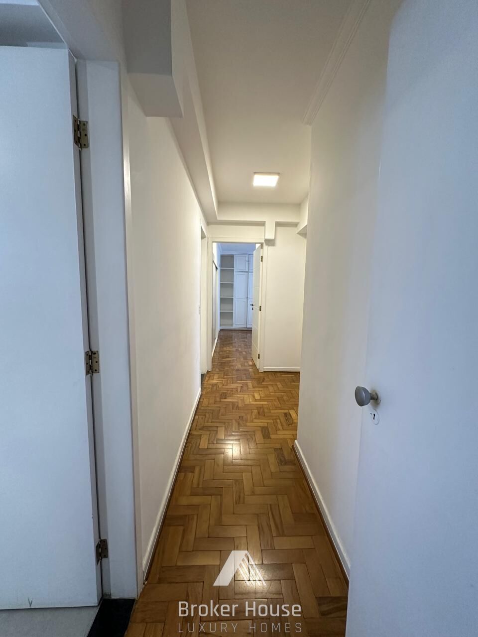 Apartamento à venda com 3 quartos, 134m² - Foto 6