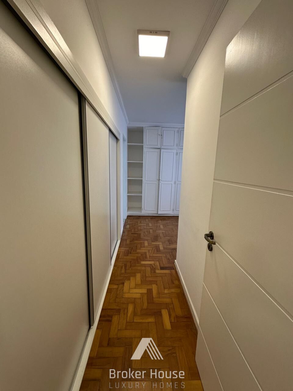 Apartamento à venda com 3 quartos, 134m² - Foto 12