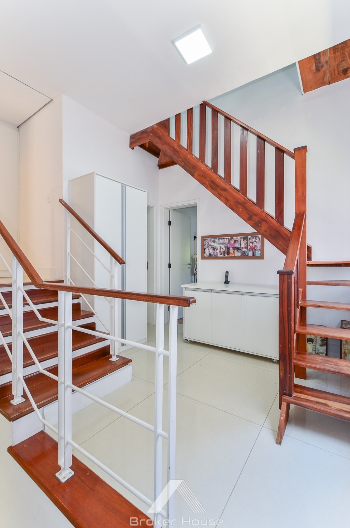 Casa de Condomínio à venda com 4 quartos, 268m² - Foto 35