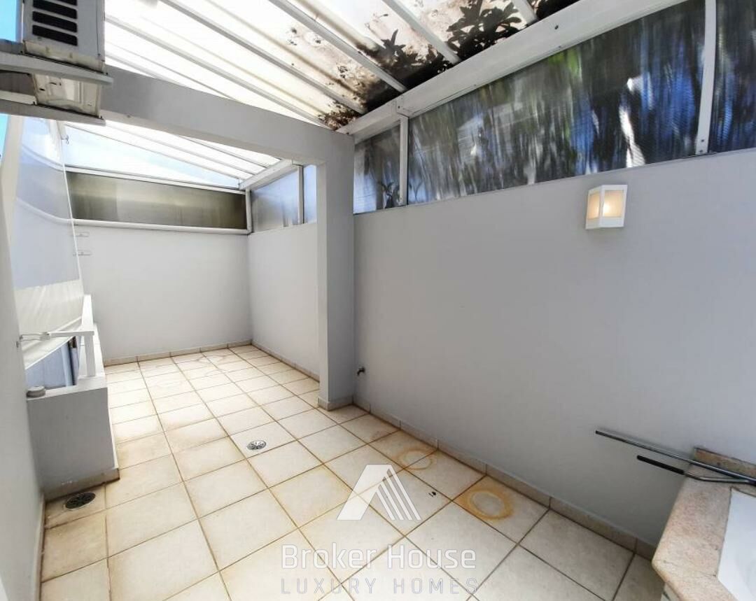 Casa à venda com 4 quartos, 400m² - Foto 17