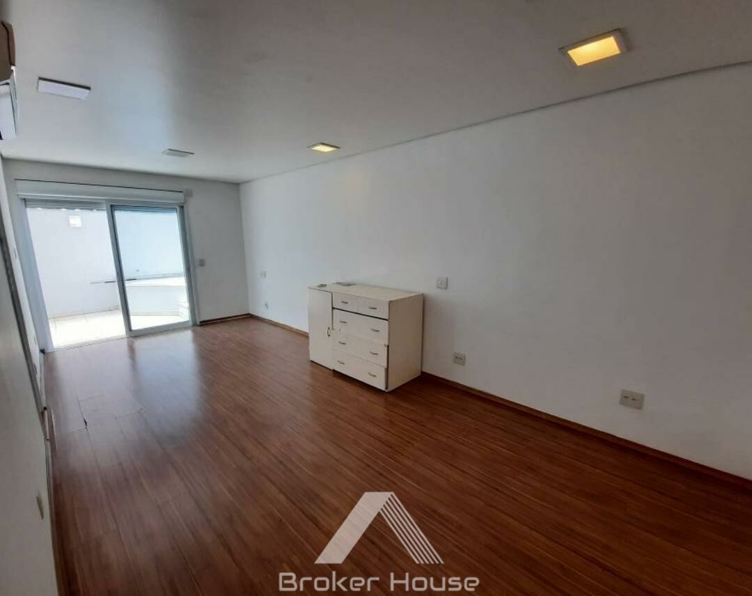 Casa à venda com 4 quartos, 400m² - Foto 8