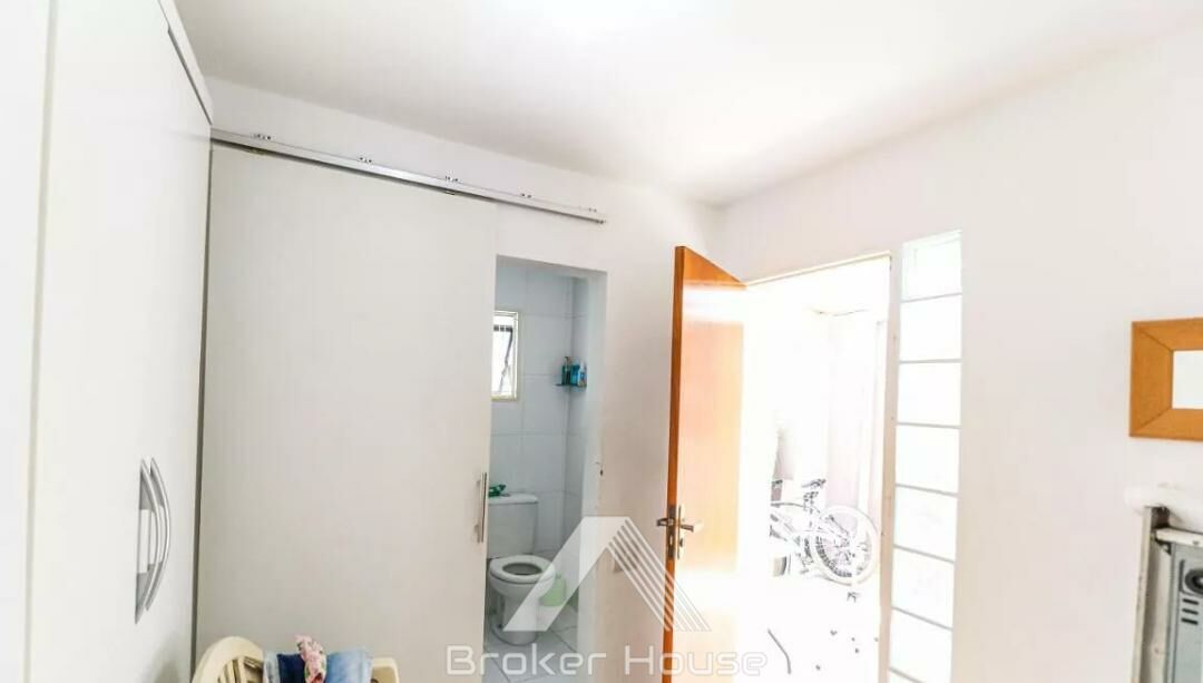 Casa à venda com 4 quartos, 210m² - Foto 28