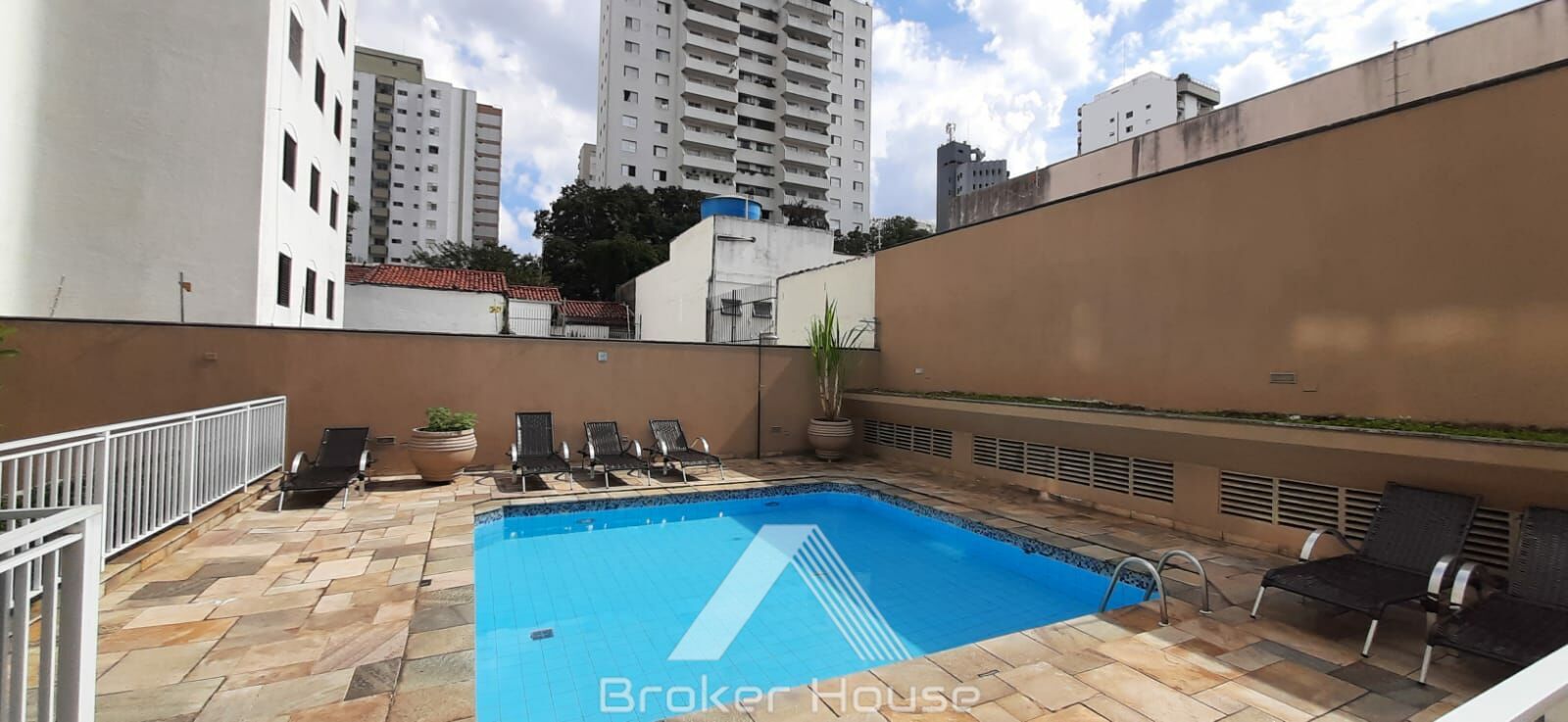 Apartamento à venda com 1 quarto, 47m² - Foto 29