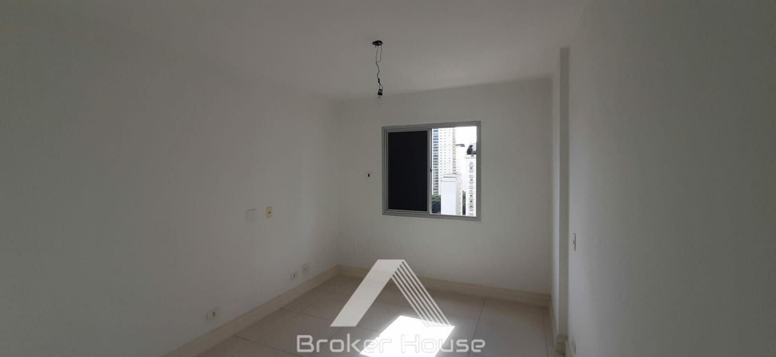 Apartamento à venda com 1 quarto, 47m² - Foto 18