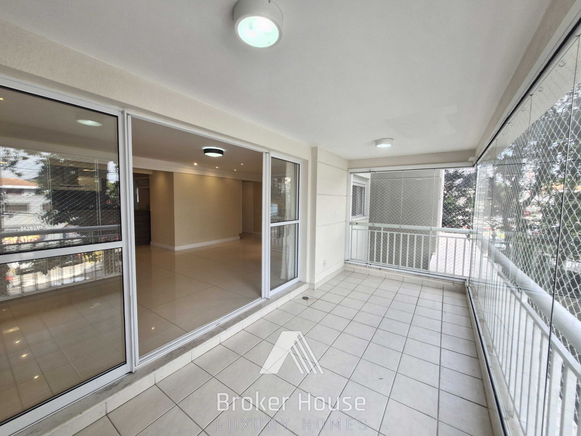 Apartamento para alugar com 3 quartos, 143m² - Foto 7