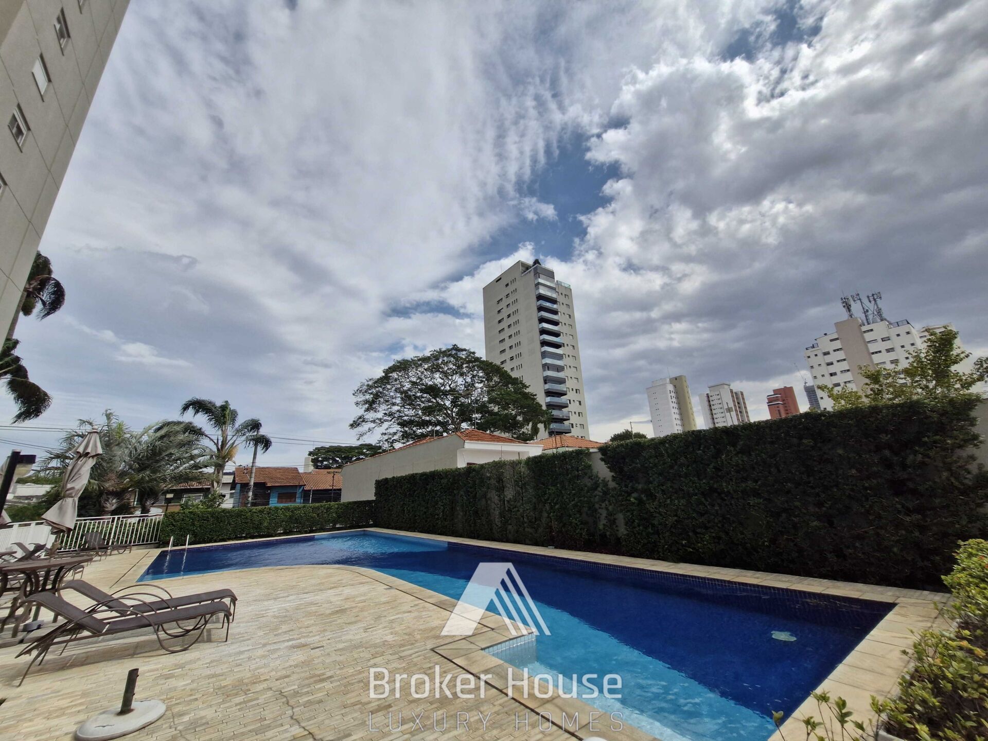Apartamento para alugar com 3 quartos, 143m² - Foto 33