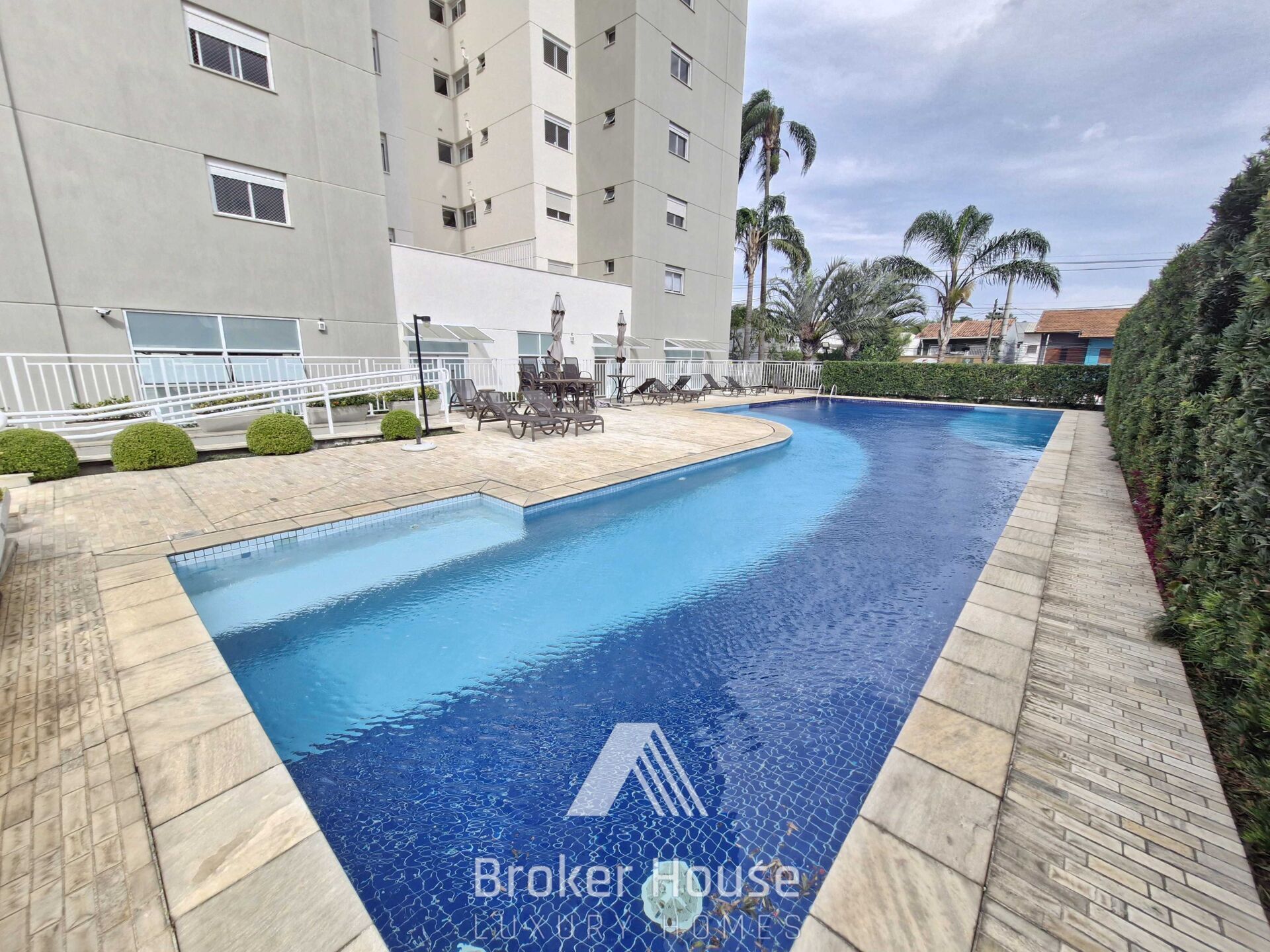 Apartamento para alugar com 3 quartos, 143m² - Foto 31