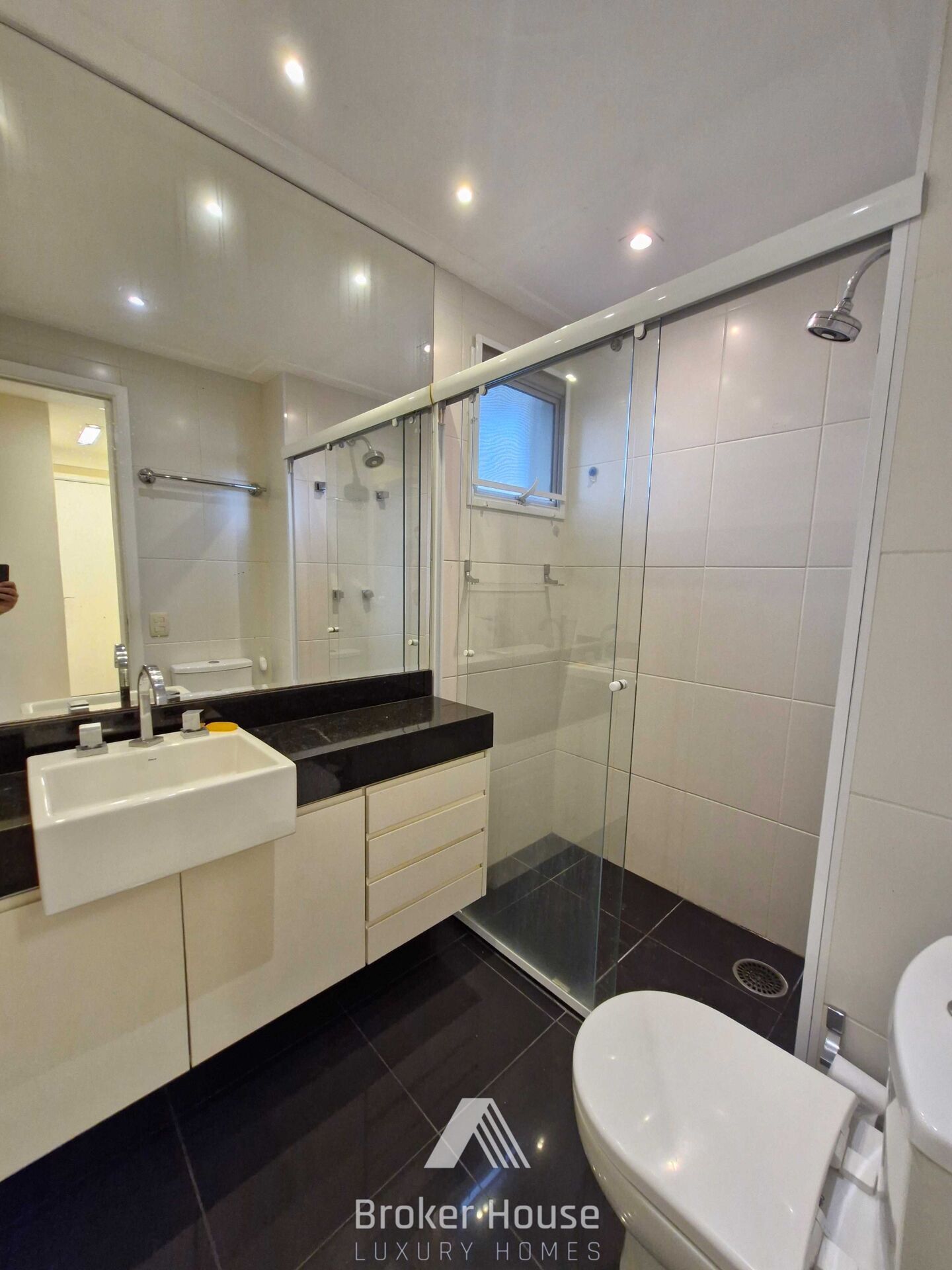 Apartamento para alugar com 3 quartos, 143m² - Foto 20