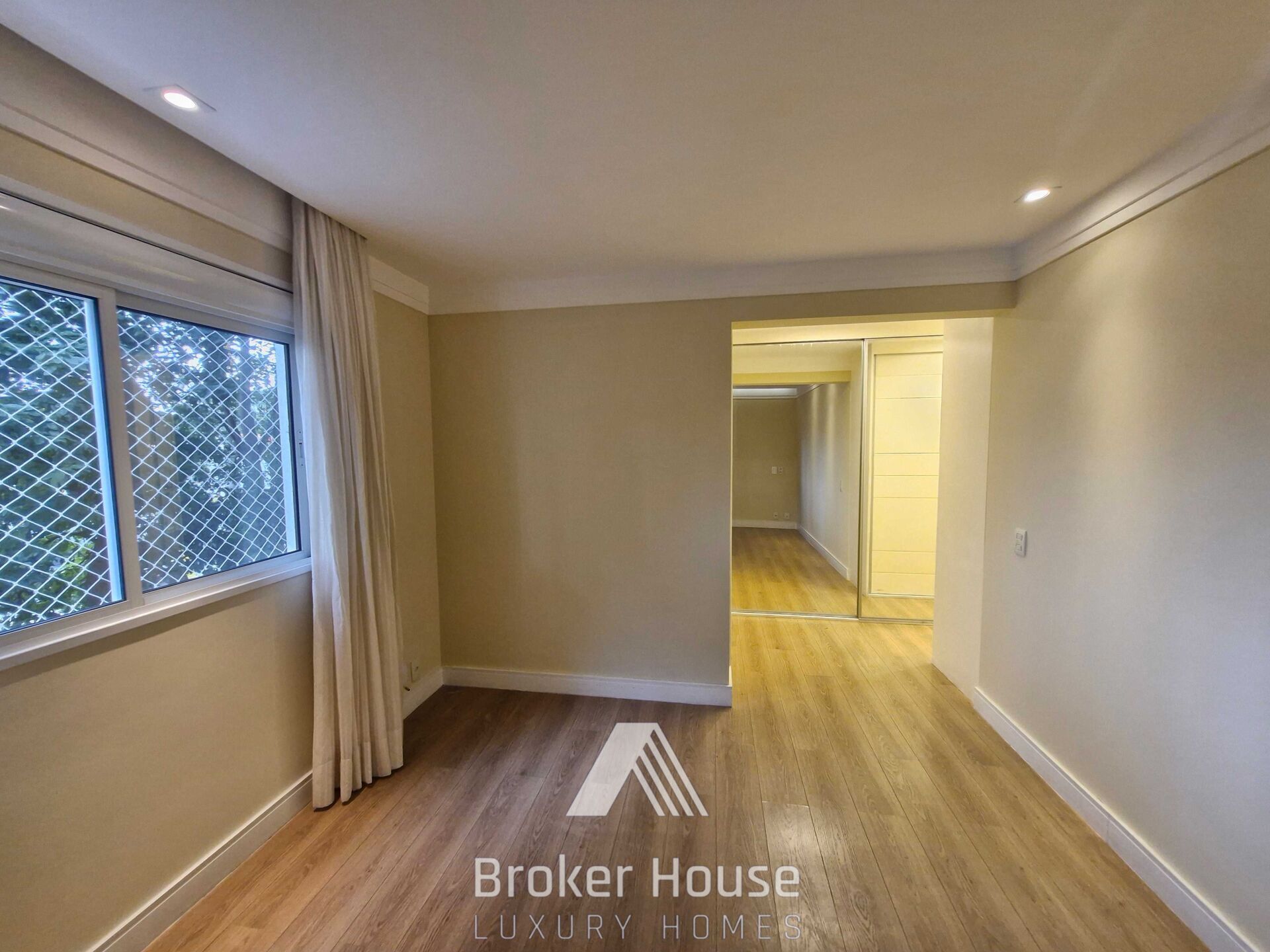 Apartamento para alugar com 3 quartos, 143m² - Foto 18