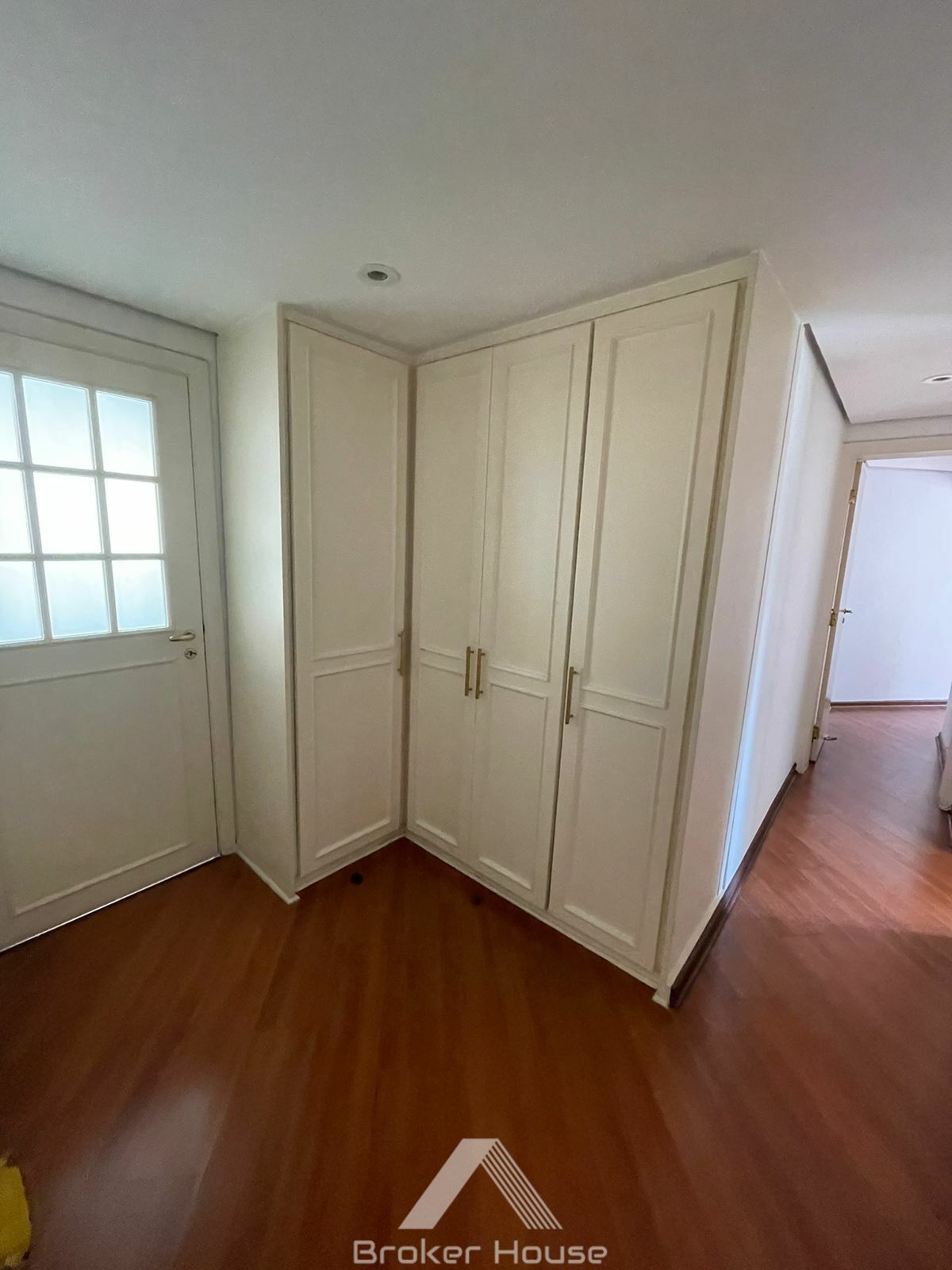 Apartamento à venda com 4 quartos, 210m² - Foto 17