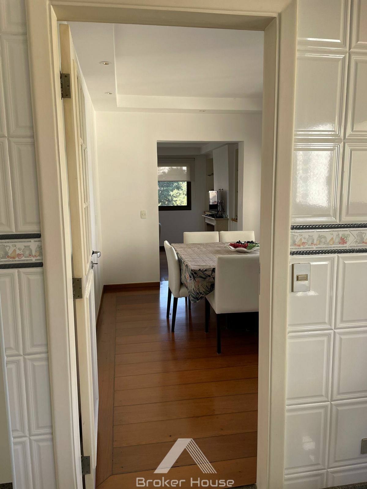 Apartamento à venda com 4 quartos, 210m² - Foto 11