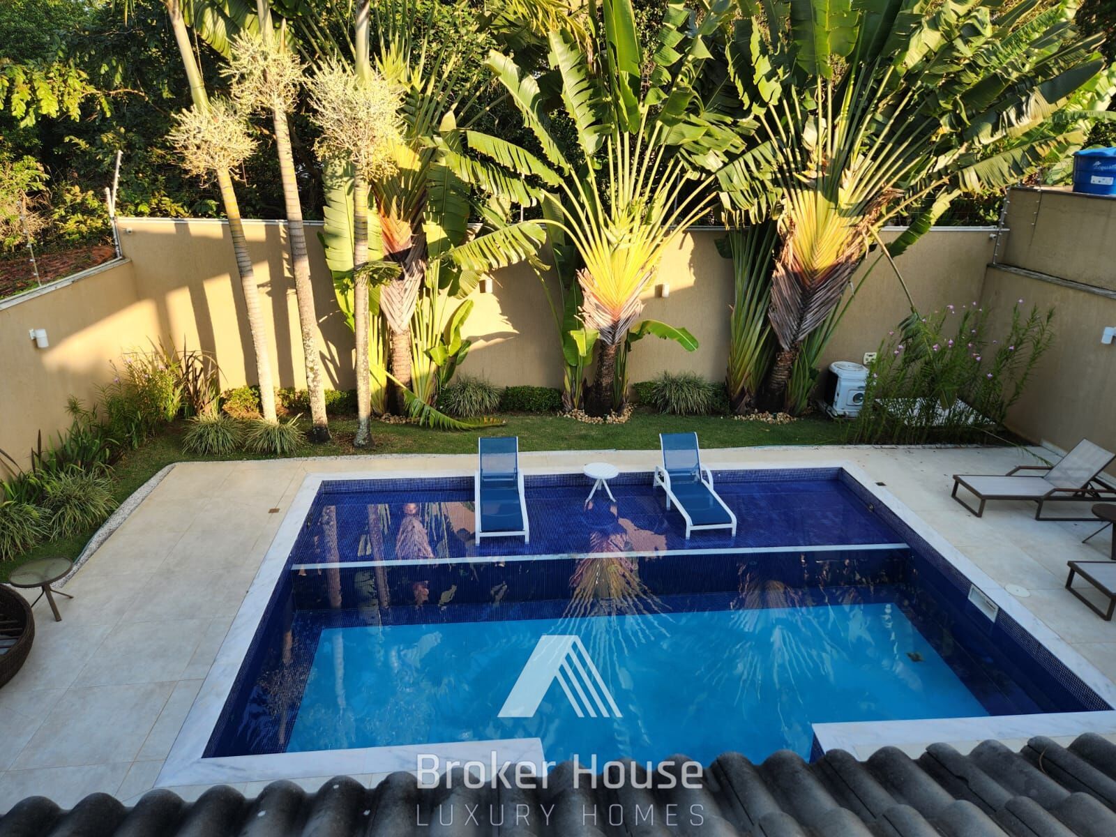 Casa à venda com 3 quartos, 350m² - Foto 4